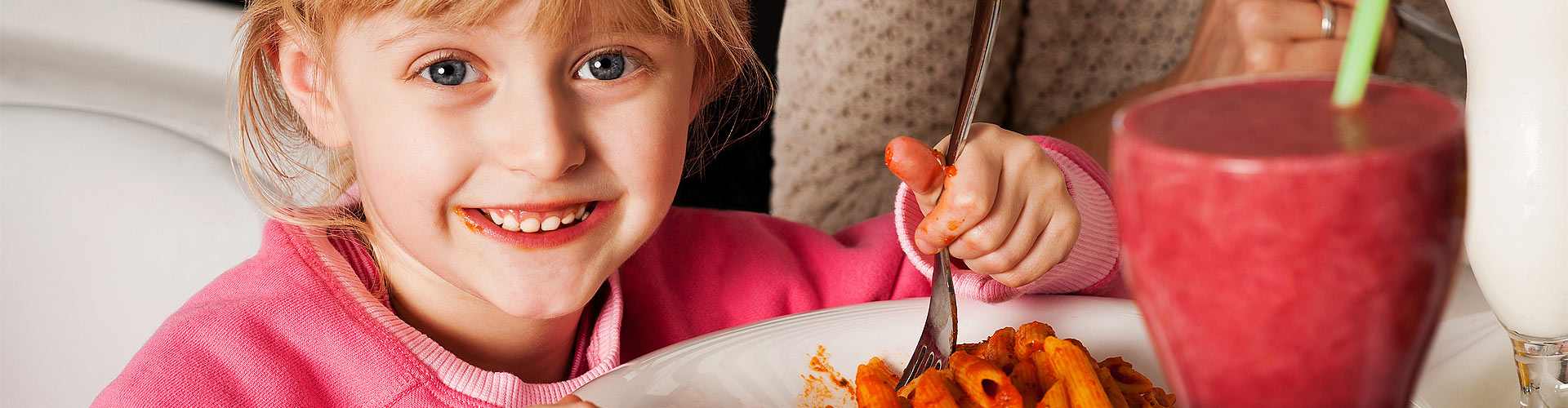 Restaurantes baratos para ir con niños en Plágaro